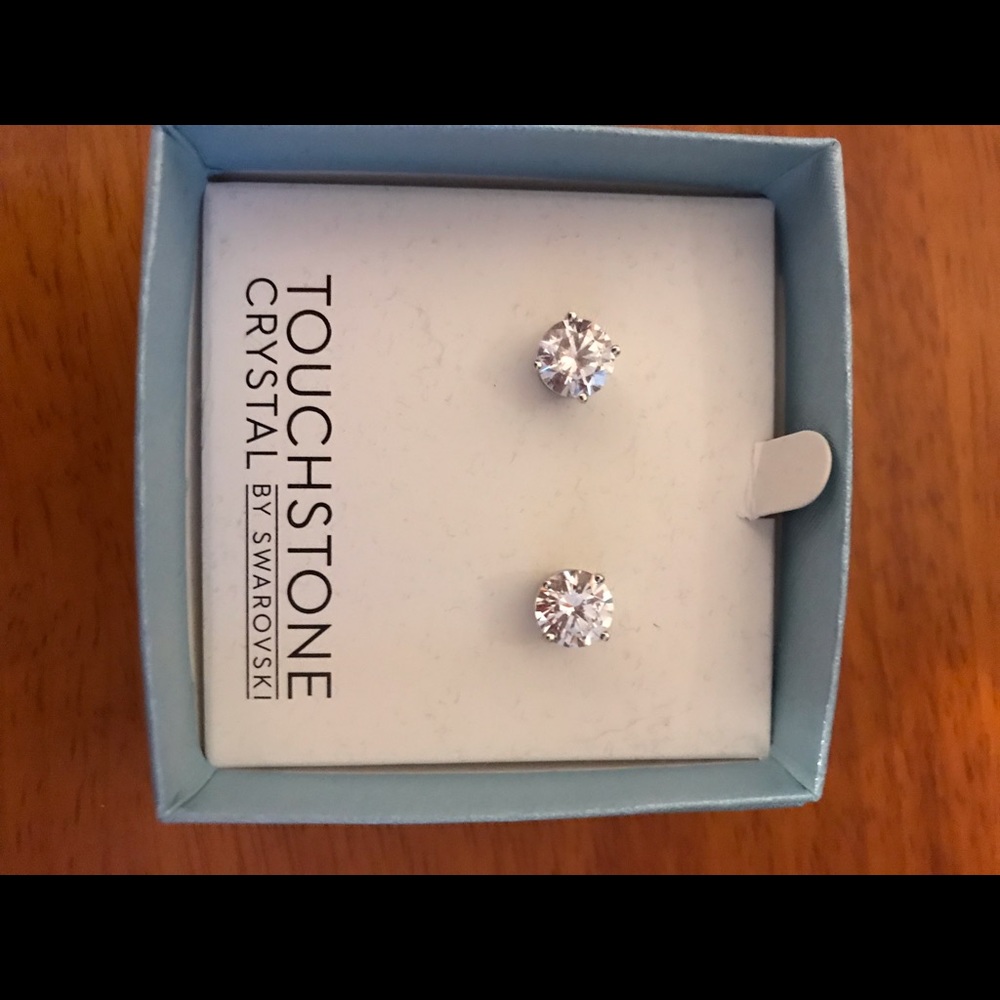Touchstone Swarovski crystal stud earrings NWT
